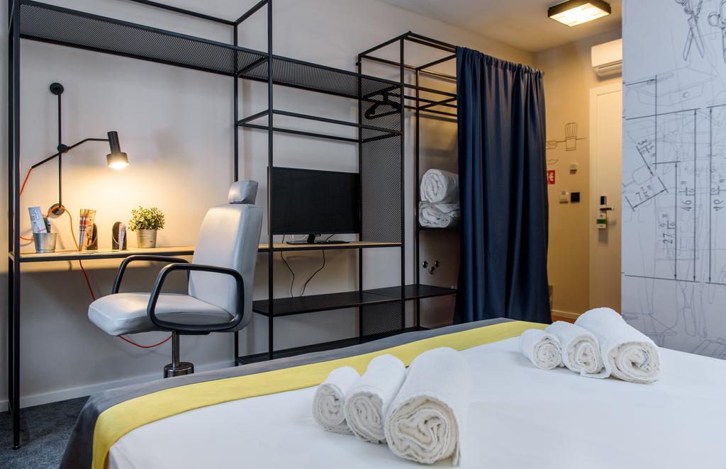 Stay Swanky Hostel Zagreb Bagian luar foto