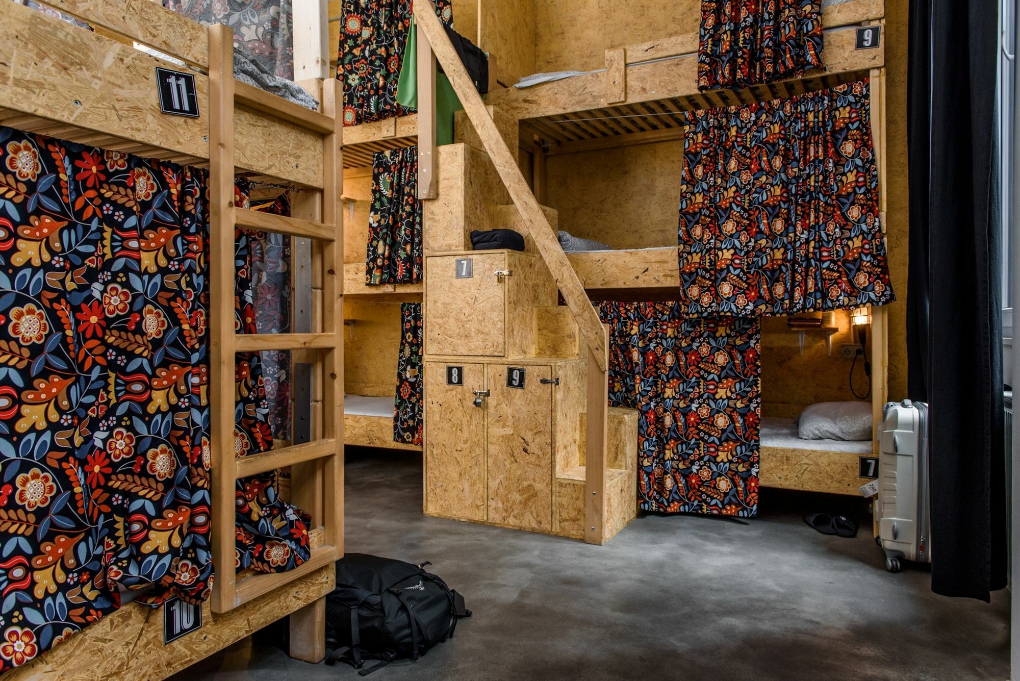 Stay Swanky Hostel Zagreb Bagian luar foto