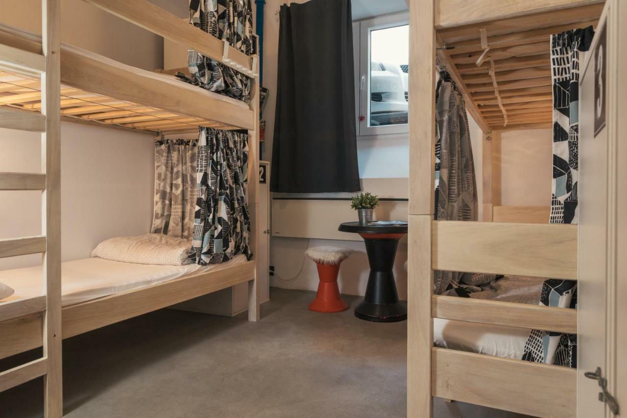 Stay Swanky Hostel Zagreb Bagian luar foto